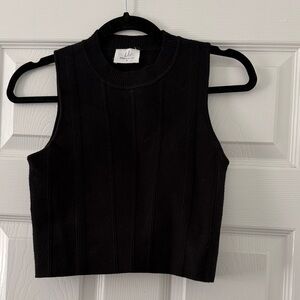 Bobbles and lace Black Sleeveless Ribbed  crop Top M